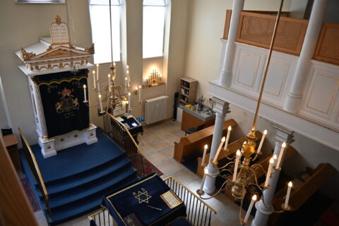 Towards entry "January: The History of the Jewish Community of Fürth and its Synagogue"