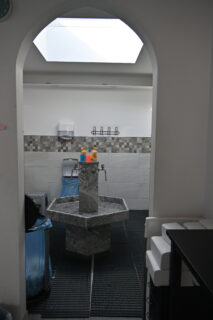 Room for ritual cleansing (Wudu) before prayer Photo: Denise Scheuerer