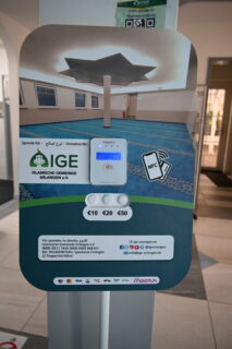Modern form of fundraising via NFC Photo: Denise Scheuerer