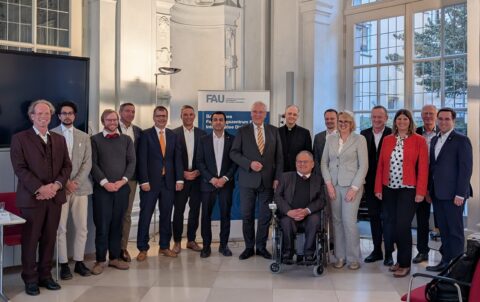 Symbolic picture for the article. The link opens the image in a large view.